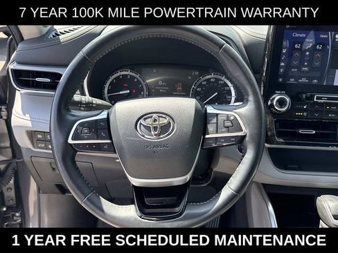 Used 2022 Toyota Highlander Platinum AWD/4WD image 19