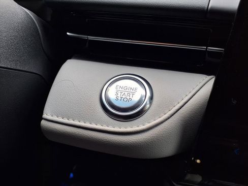 Certified 2024 Lincoln Nautilus Reserve w/ Equipment Group 202A image 16