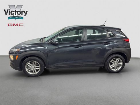 Used 2021 Hyundai Kona SE image 5