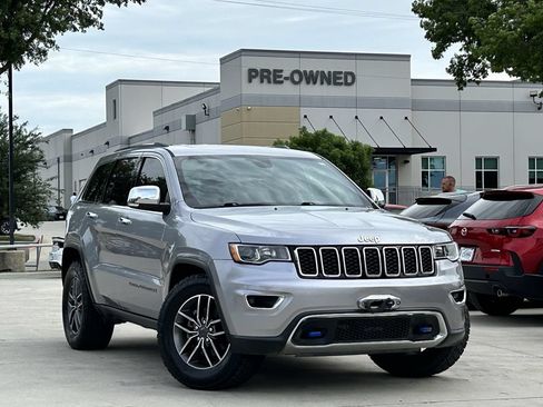 Used 2020 Jeep Grand Cherokee Limited w/ Trailer Tow Group IV AWD/4WD image 2