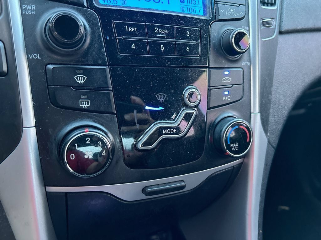 Used 2013 Hyundai Sonata SE FWD image 24