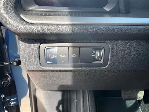 New 2026 Chevrolet Traverse LT w/ Sun and Wheel Package image 16