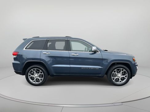 Used 2021 Jeep Grand Cherokee Limited w/ Trailer Tow Group IV image 2