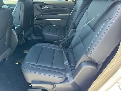 New 2026 Chevrolet Traverse LT w/ Sun and Wheel Package FWD image 14