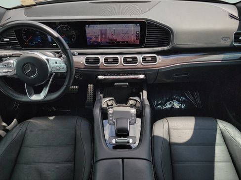 Used 2023 Mercedes-Benz GLS 580 4MATIC image 13