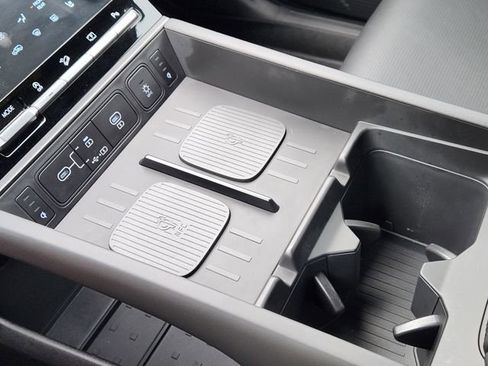 Used 2024 Hyundai Santa Fe Calligraphy image 15