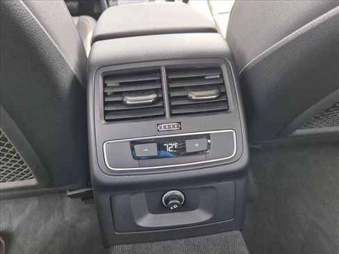 Used 2022 Audi A4 2.0T Premium w/ Convenience Package AWD/4WD image 16
