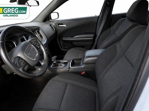 Used 2022 Dodge Charger SXT RWD image 7