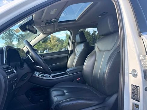 Used 2022 Hyundai Palisade SEL w/ Premium Package AWD/4WD image 2