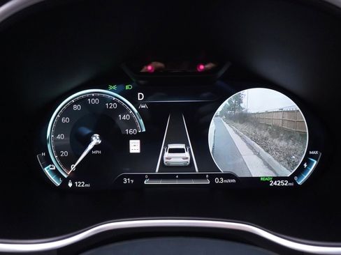 Used 2023 Genesis G80 image 18