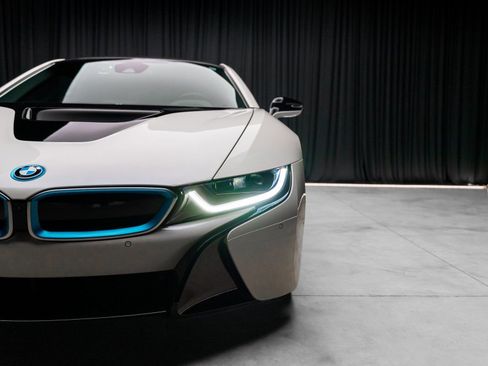 Used 2015 BMW i8 image 24