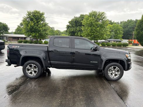 Used 2017 Chevrolet Colorado Z71 AWD/4WD image 6