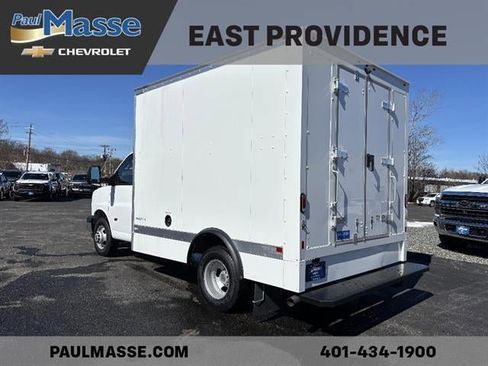 New 2024 Chevrolet Express 3500 w/ Power Convenience Package image 8