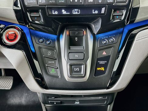 Used 2019 Honda Odyssey Elite image 25