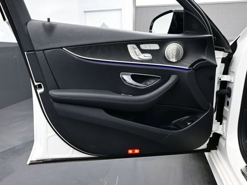 Used 2023 Mercedes-Benz E 350 Sedan image 7