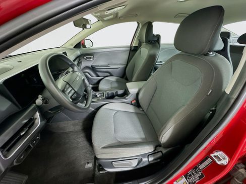Used 2025 Kia K4 FWD image 13