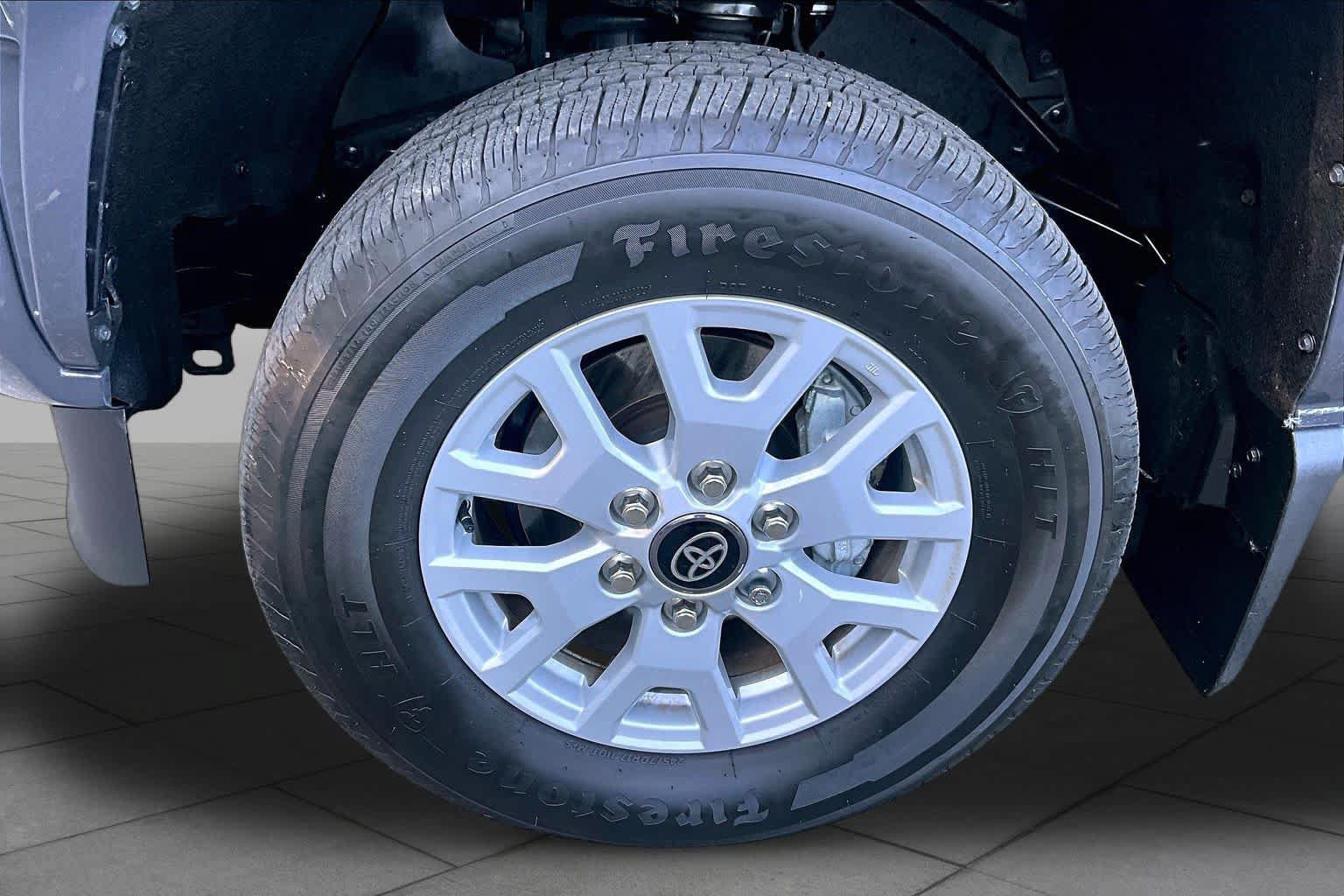 Certified 2026 Toyota Tacoma SR5 AWD/4WD image 11