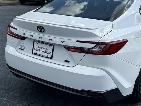 Used 2025 Toyota Camry SE w/ Convenience Package FWD image 11