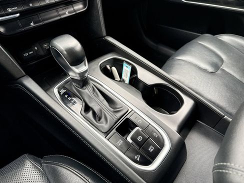 Used 2020 Hyundai Santa Fe SEL image 20