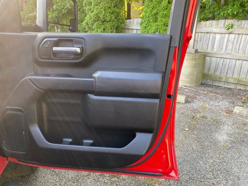 Used 2021 Chevrolet Silverado 2500 Custom w/ Custom Convenience Package AWD/4WD image 24