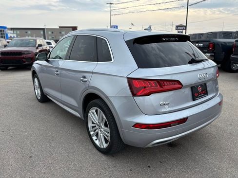 Used 2018 Audi Q5 Prestige w/ Prestige Package image 3