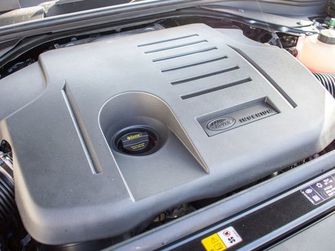 New 2026 Land Rover Range Rover Sport SE image 23