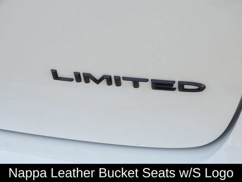 New 2024 Chrysler Pacifica Limited w/ S Appearance Package image 12