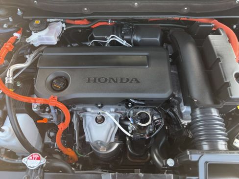 Used 2026 Honda CR-V Touring image 32