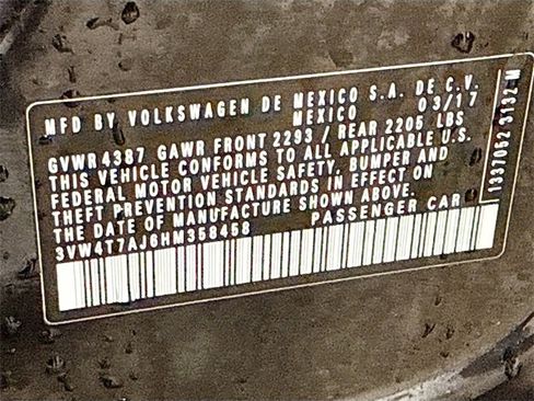 Used 2017 Volkswagen Jetta GLI image 34