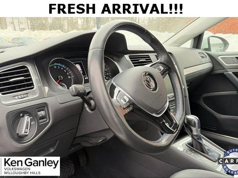 Used 2016 Volkswagen e-Golf SEL Premium w/ Driver Assistance Package image 2