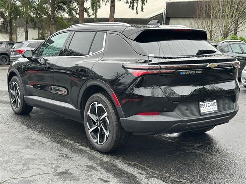 New 2026 Chevrolet Equinox EV LT image 3