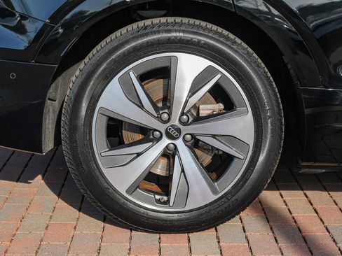 Certified 2024 Audi Q8 e-tron Premium Plus w/ Premium Plus Package image 12