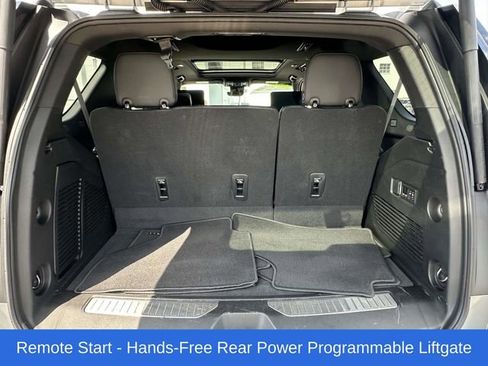 Used 2023 Chevrolet Tahoe High Country w/ Premium Package AWD/4WD image 19