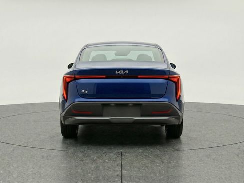 Used 2025 Kia K4 LXS image 7