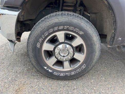 Used 2011 Ford F350 Lariat w/ Camper Pkg AWD/4WD image 13