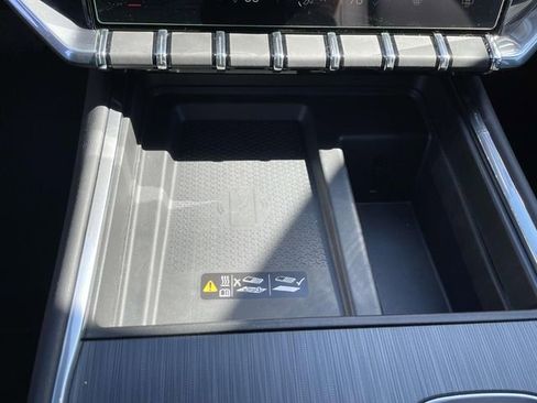 New 2025 GMC Acadia Elevation w/ Elevation Premium Package image 24