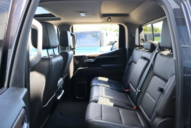 Used 2024 GMC Sierra 1500 SLT w/ SLT Premium Plus Package AWD/4WD image 34