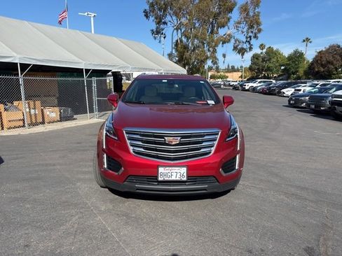 Used 2019 Cadillac XT5 Premium Luxury FWD image 2