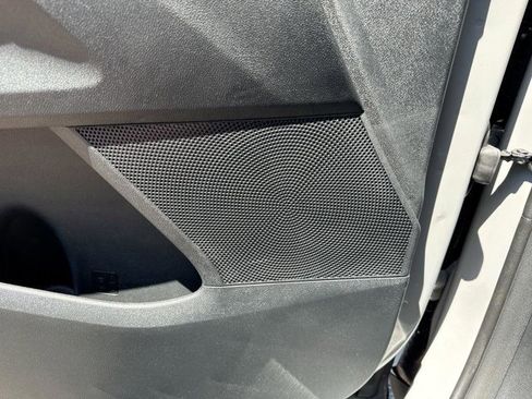 Used 2025 Kia Sorento S w/ Panoramic Sunroof Package image 16