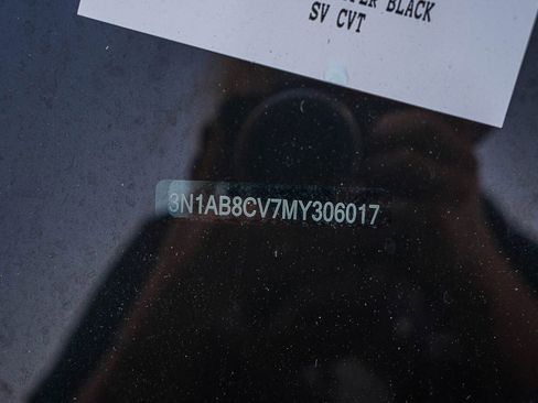 Certified 2021 Nissan Sentra SV image 32