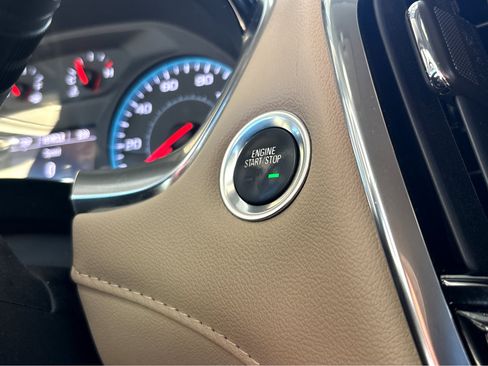 Used 2023 Chevrolet Traverse LS w/ Safety Package image 6