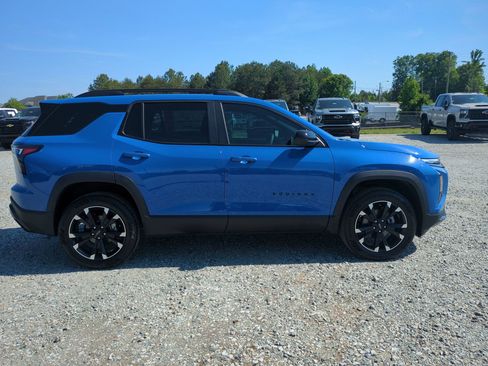 New 2026 Chevrolet Equinox RS w/ Convenience Package III FWD image 10