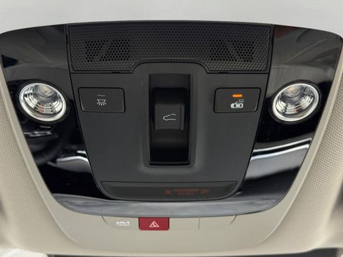 Used 2025 Kia Sorento SX FWD image 45