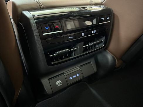 Used 2025 Acura MDX w/ Technology Package image 22