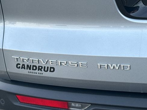 Certified 2024 Chevrolet Traverse LT image 8