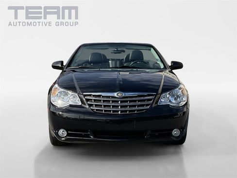 Used 2010 Chrysler Sebring Touring w/ Special Touring Group image 2