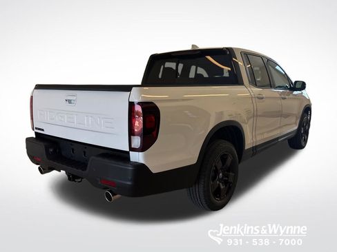 New 2026 Honda Ridgeline Black Edition image 3