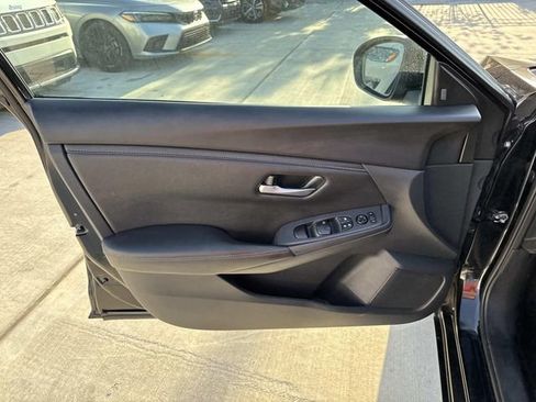 Used 2024 Nissan Sentra SV FWD image 19
