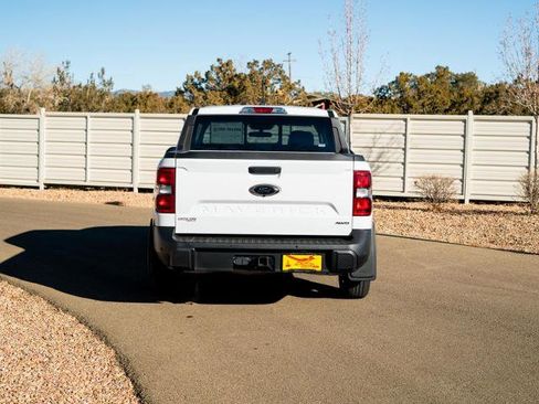 Certified 2024 Ford Maverick Lariat w/ Black Appearance Package image 5