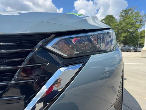Used 2024 Nissan Sentra SV FWD image 30